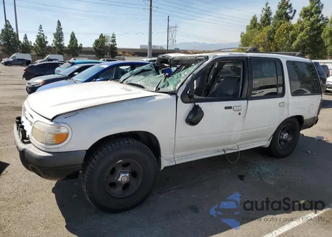 1999 Ford Explorer из США, поврежденный, VIN 1FMZU32P0XUC90262